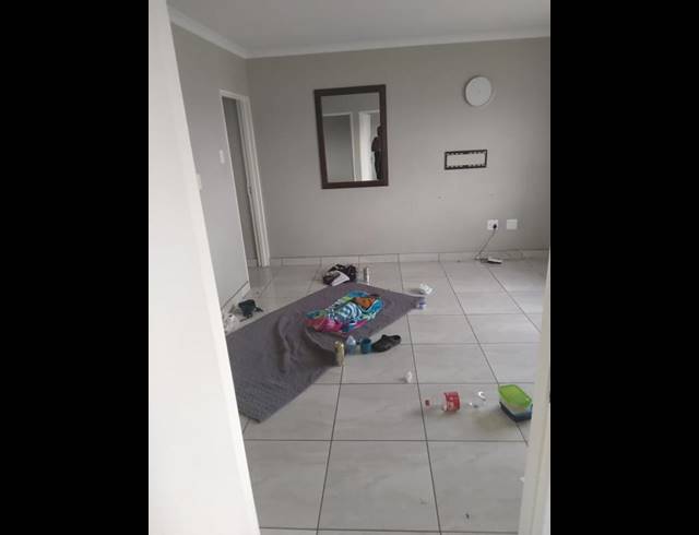 2 BEDROOM APARTMENT FOR SALE IN CLAYVILLE